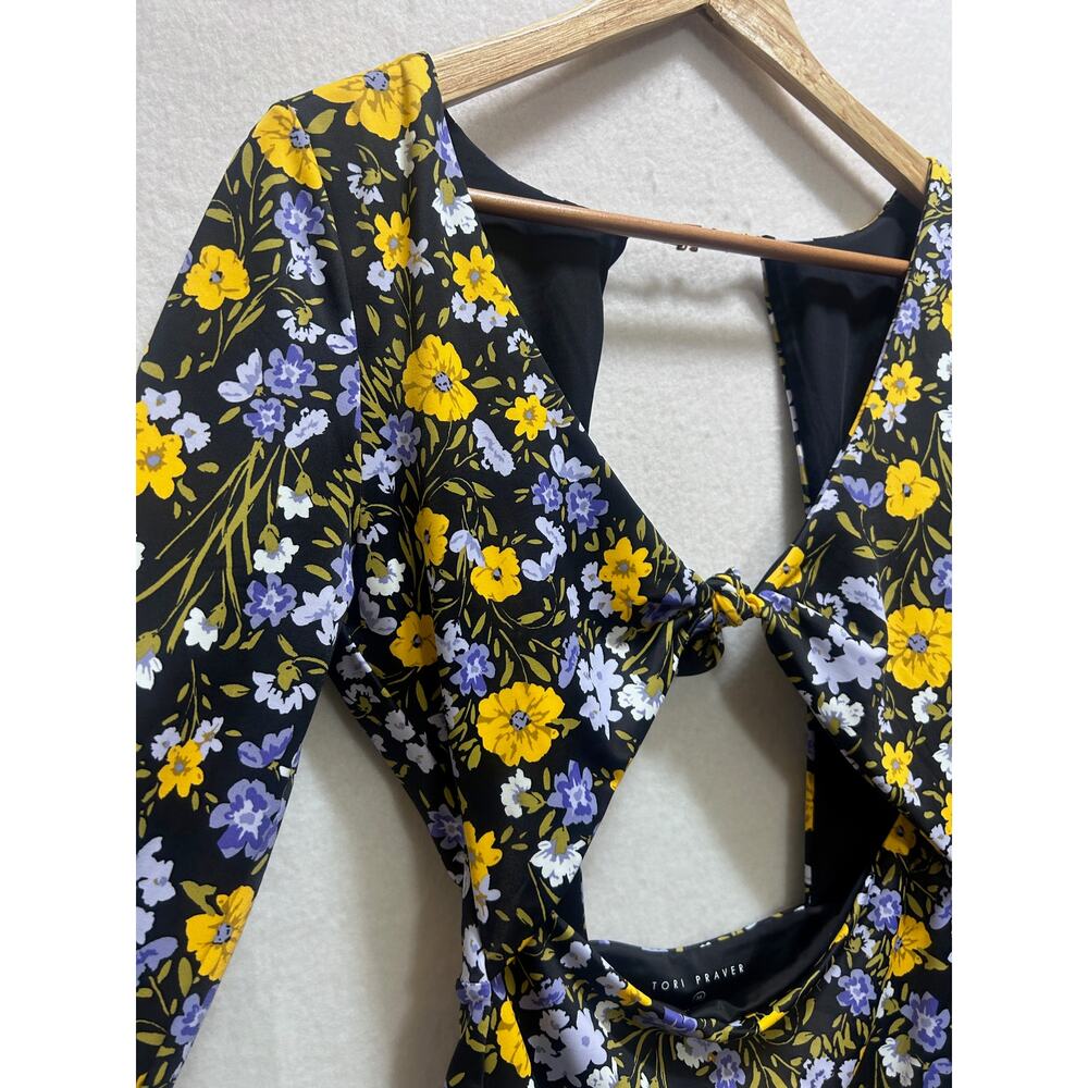 Tori Praver Paige Cut Out Rashguard M Swimwear Blk Yellow Floral Surfer Feminine - Picture 3 of 7